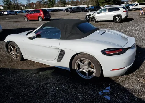 2017 Porsche Boxster z USA, uszkodzony, nr VIN WP0CA2A80HS222208